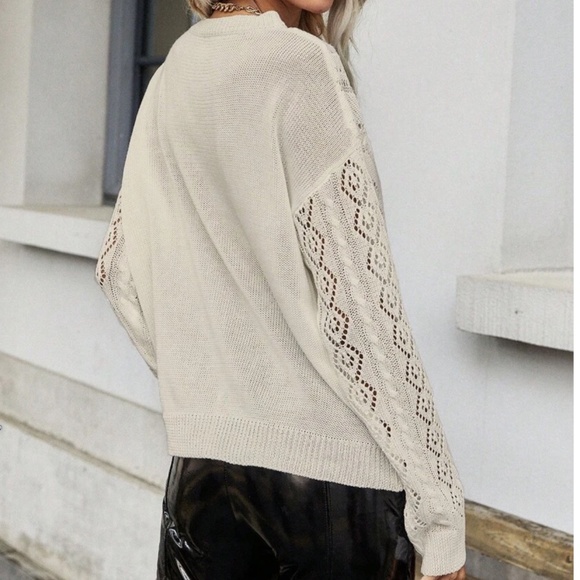 Cozy Floral Lace oversized Sweater Top - Picture 7 of 11
